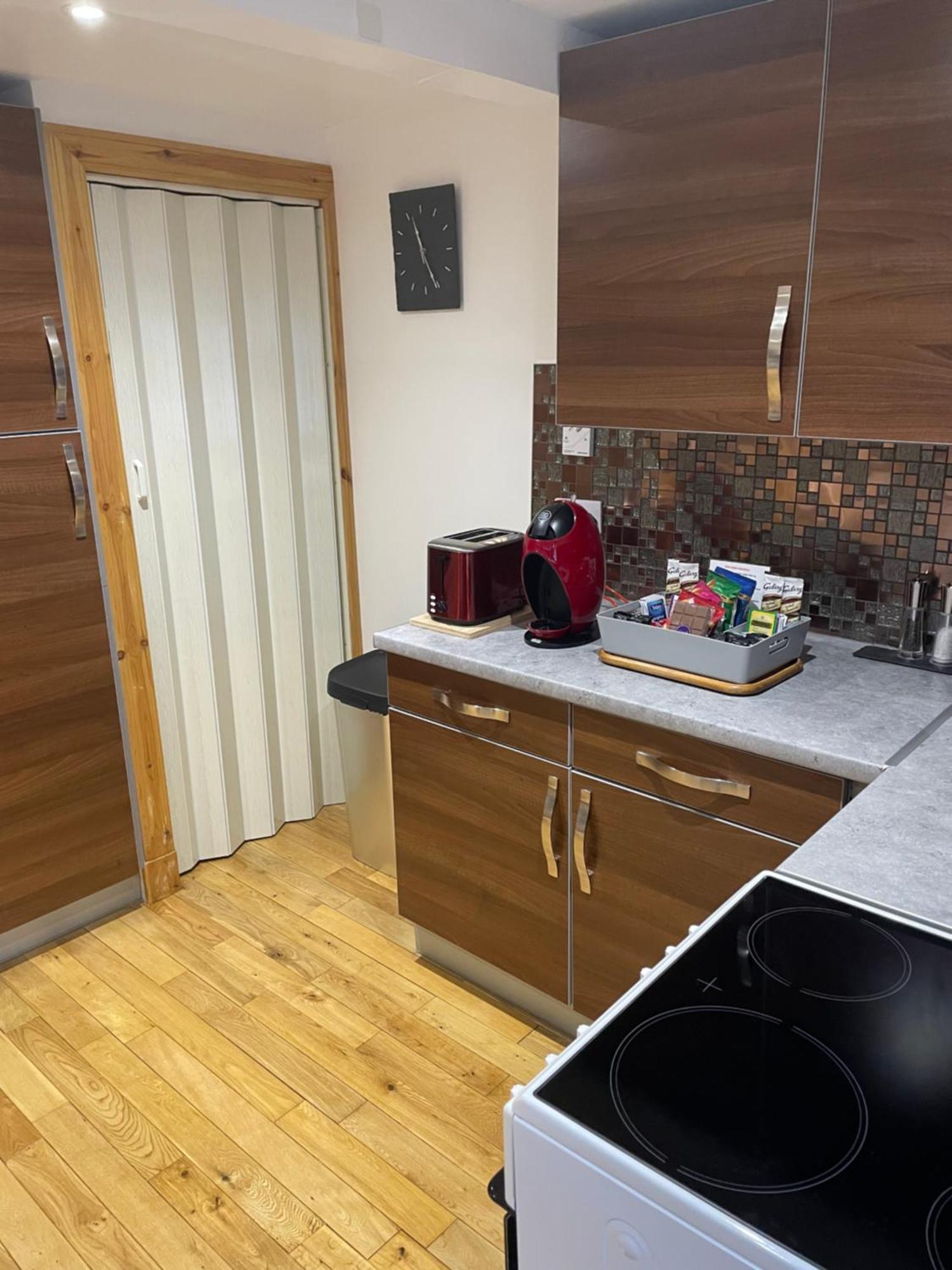 The Mews 2 Bedroom With Private Parking Oban Bagian luar foto